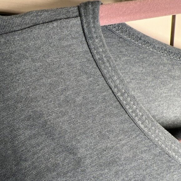 Beyond Yoga Featherweight Morning Light Cropped Pullover Top Size XL Blue - Picture 3 of 6